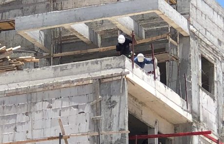 השכונה הודממה: פקחי הבטיחות בבנייה הגיעו ל”נופים” – כל 15 אתרי הבנייה שנבדקו נסגרו בצו מיידי