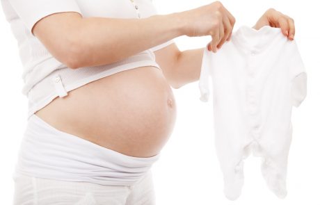 איך לעבור את תקופת ההריון והלידה ברוגע ושלווה
